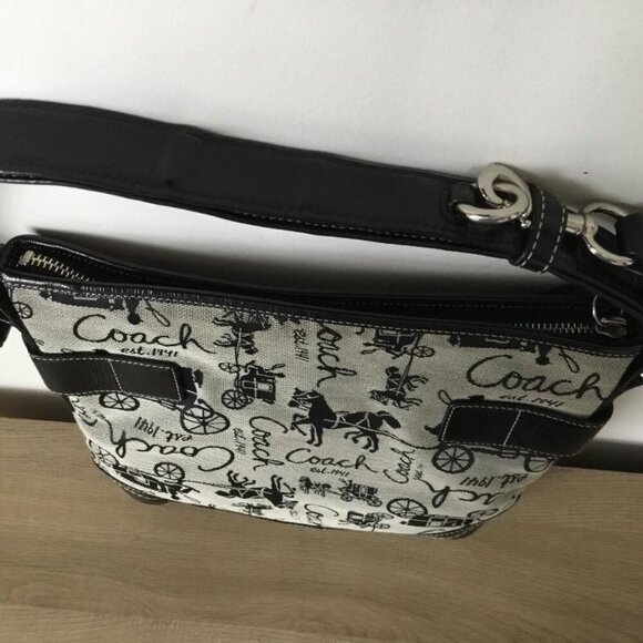 Coach Signature Horse & Carriage Jacquard & Black Leather Shoulder Bag No. 14441 - Picture 9 of 11